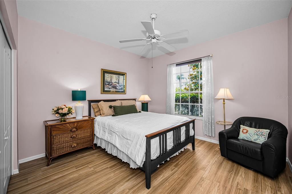 En Venta: $399,900 (2 camas, 2 baños, 1824 Pies cuadrados)