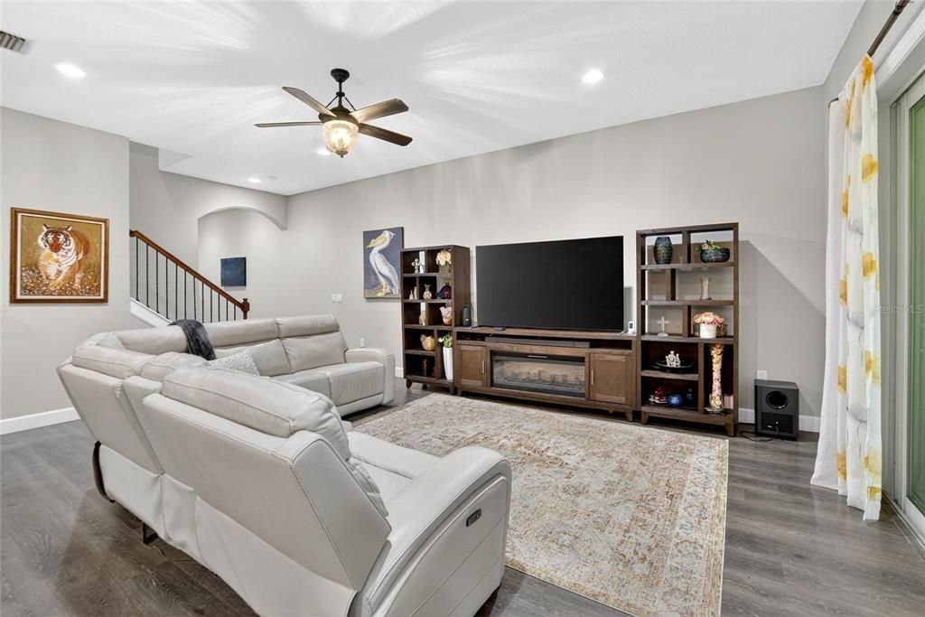 For Sale: $434,900 (3 beds, 2 baths, 2230 Square Feet)