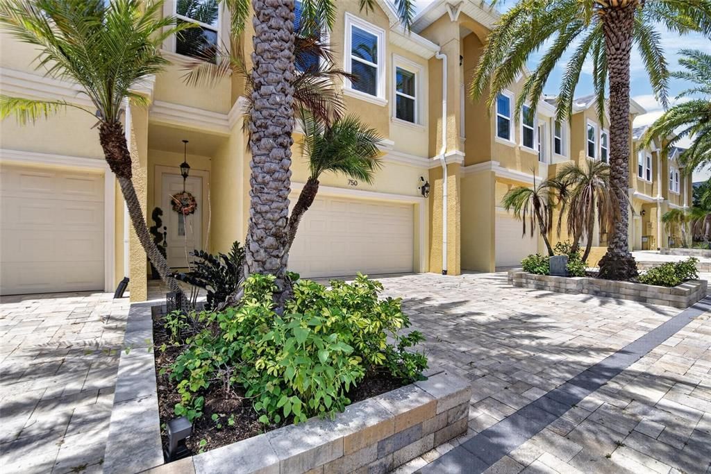 For Sale: $434,900 (3 beds, 2 baths, 2230 Square Feet)