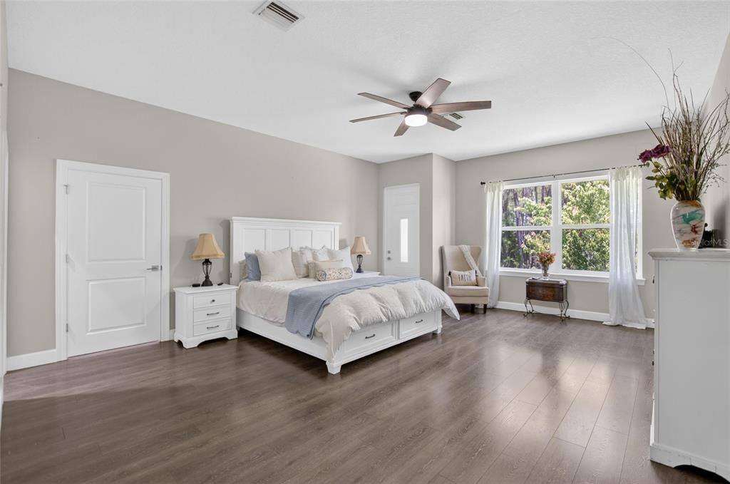 For Sale: $434,900 (3 beds, 2 baths, 2230 Square Feet)