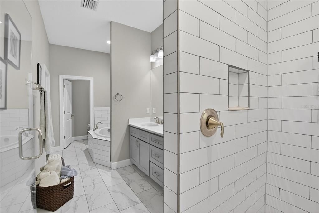 For Sale: $434,900 (3 beds, 2 baths, 2230 Square Feet)