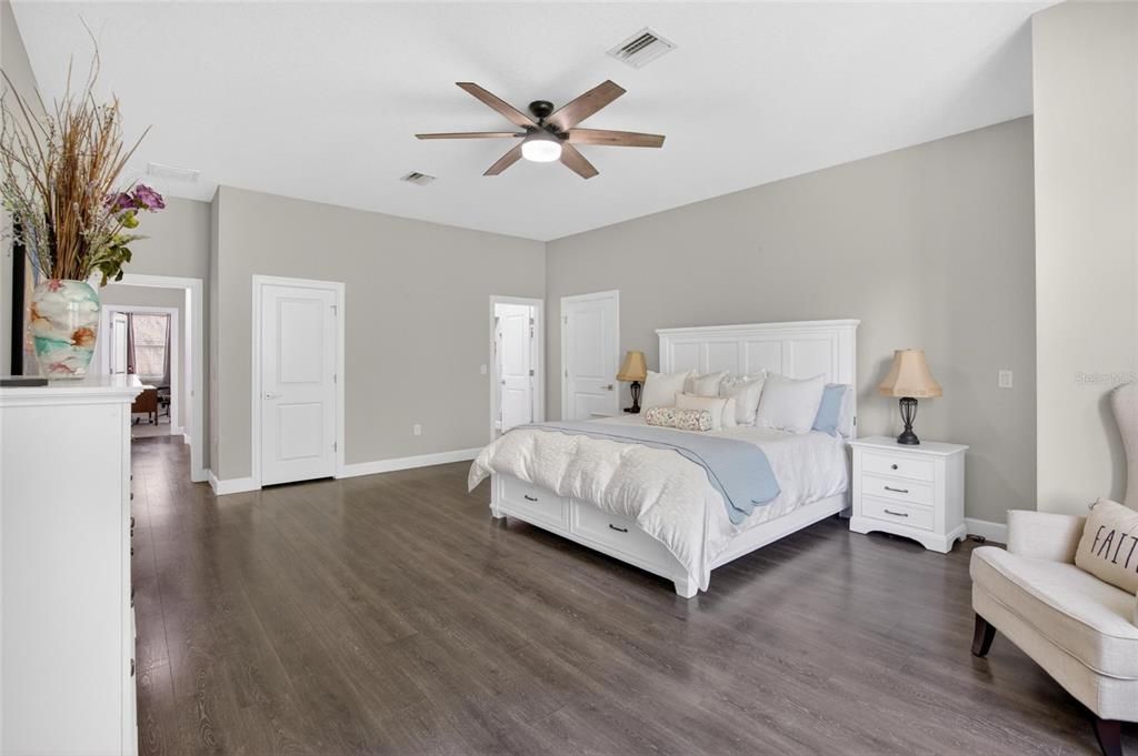 For Sale: $434,900 (3 beds, 2 baths, 2230 Square Feet)