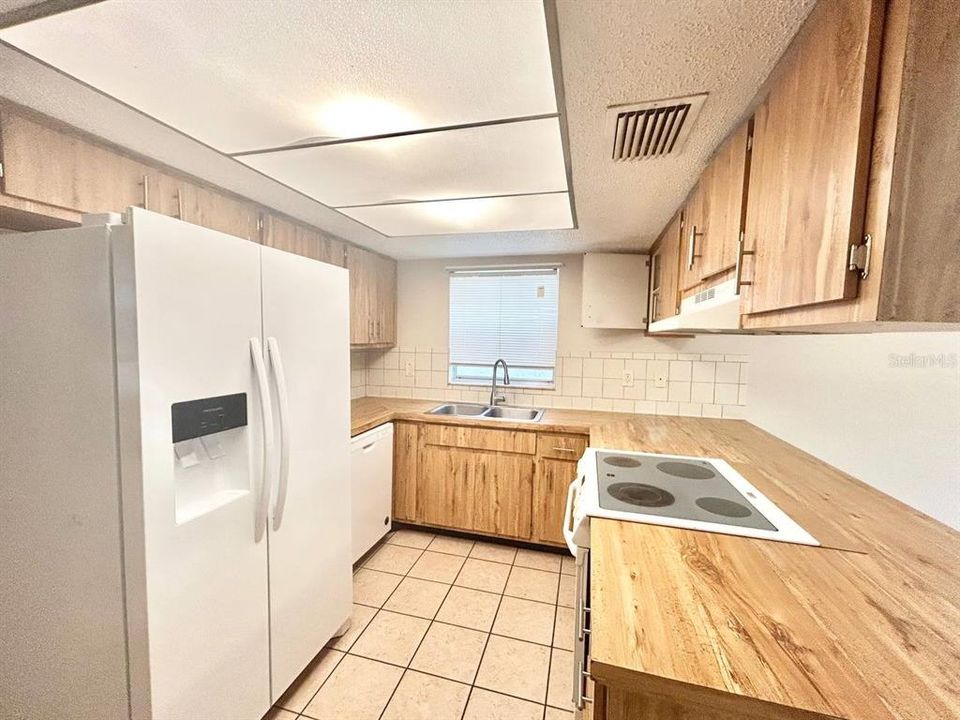 En Renta: $1,300 (2 camas, 1 baños, 1536 Pies cuadrados)