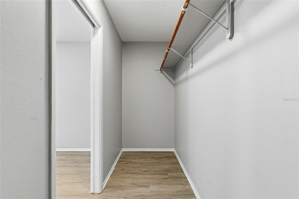 На продажу: $285,000 (2 спален, 2 ванн, 1046 Квадратных фут)