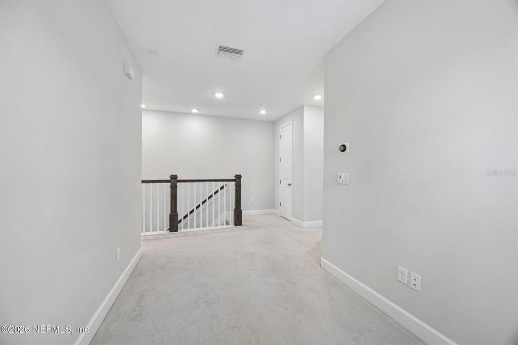 For Sale: $409,900 (3 beds, 2 baths, 1693 Square Feet)