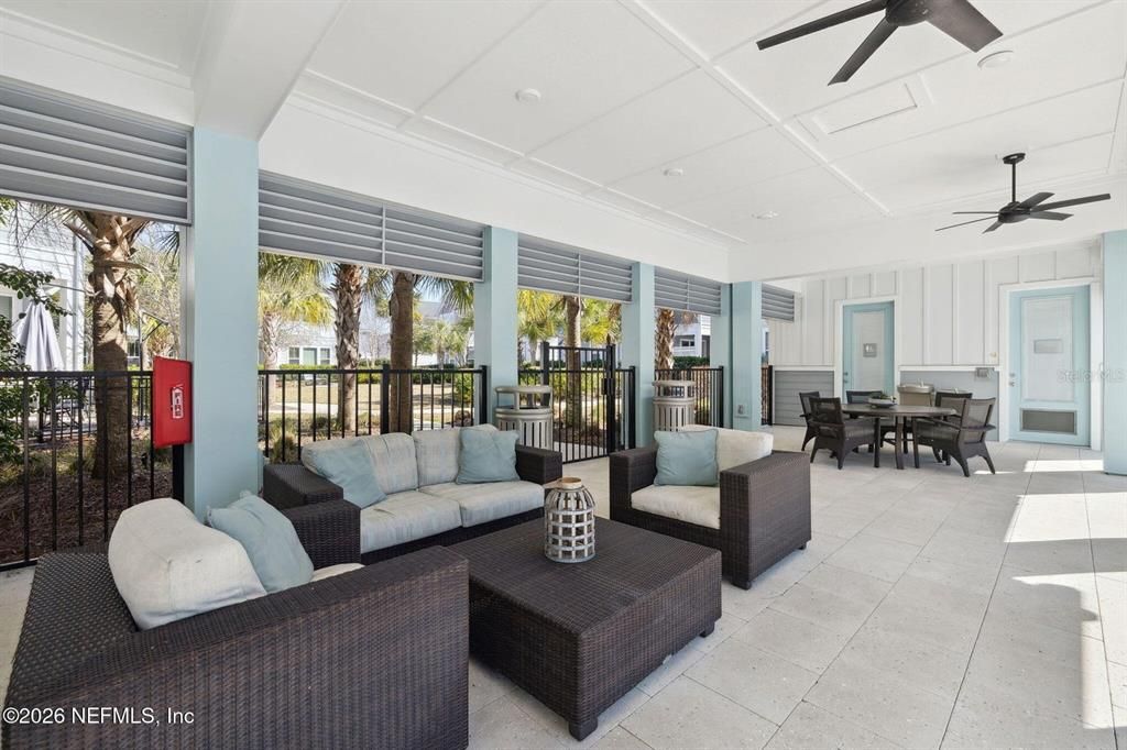 For Sale: $409,900 (3 beds, 2 baths, 1693 Square Feet)