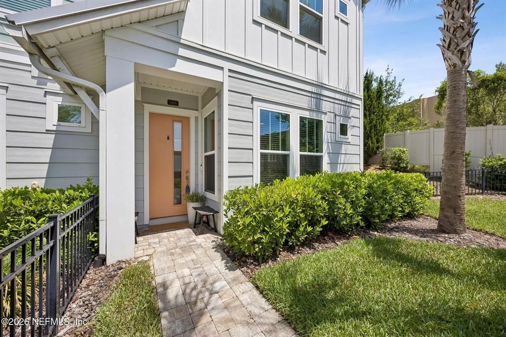 For Sale: $409,900 (3 beds, 2 baths, 1693 Square Feet)