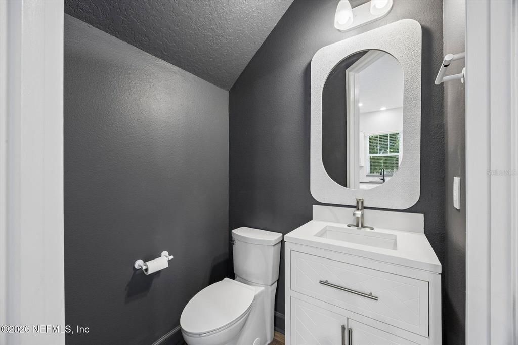For Sale: $409,900 (3 beds, 2 baths, 1693 Square Feet)