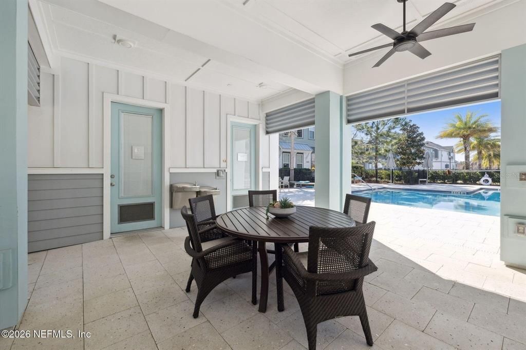 For Sale: $409,900 (3 beds, 2 baths, 1693 Square Feet)