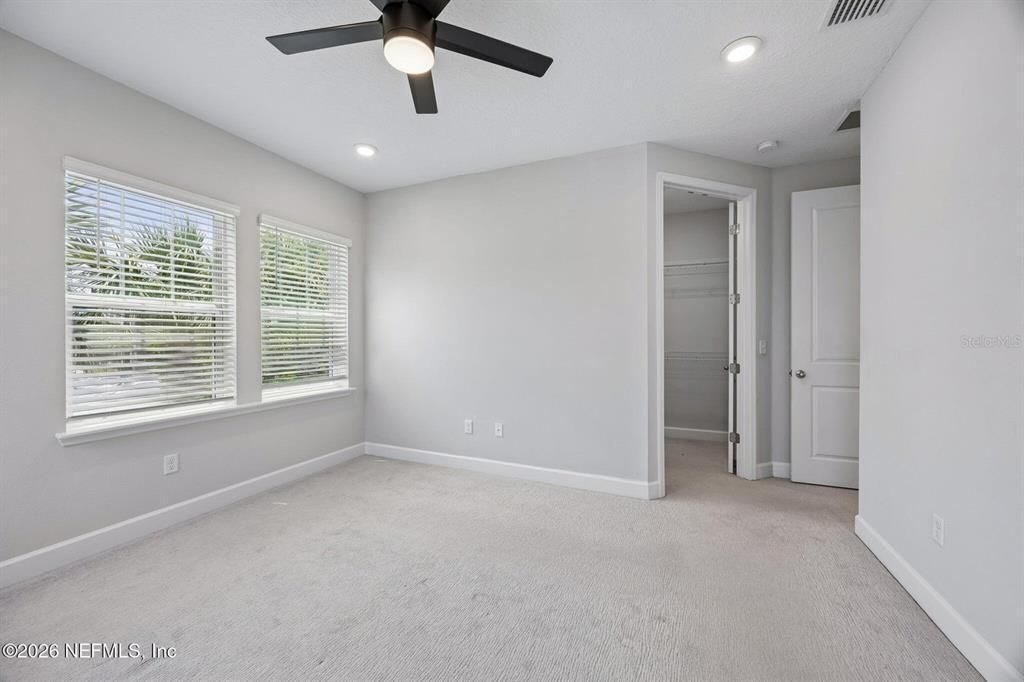 For Sale: $409,900 (3 beds, 2 baths, 1693 Square Feet)
