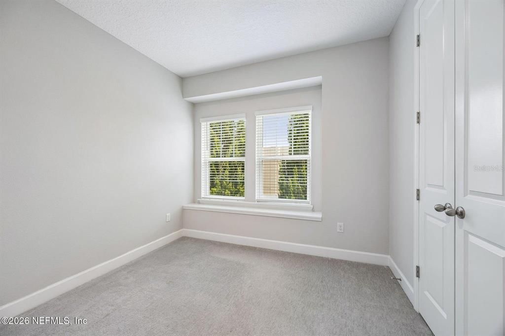 For Sale: $409,900 (3 beds, 2 baths, 1693 Square Feet)