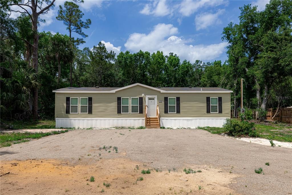 For Sale: $335,000 (4 beds, 2 baths, 1456 Square Feet)