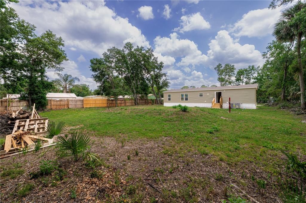 For Sale: $335,000 (4 beds, 2 baths, 1456 Square Feet)