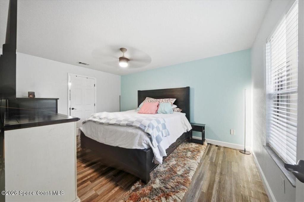 Activo con contrato: $344,000 (3 camas, 2 baños, 1352 Pies cuadrados)