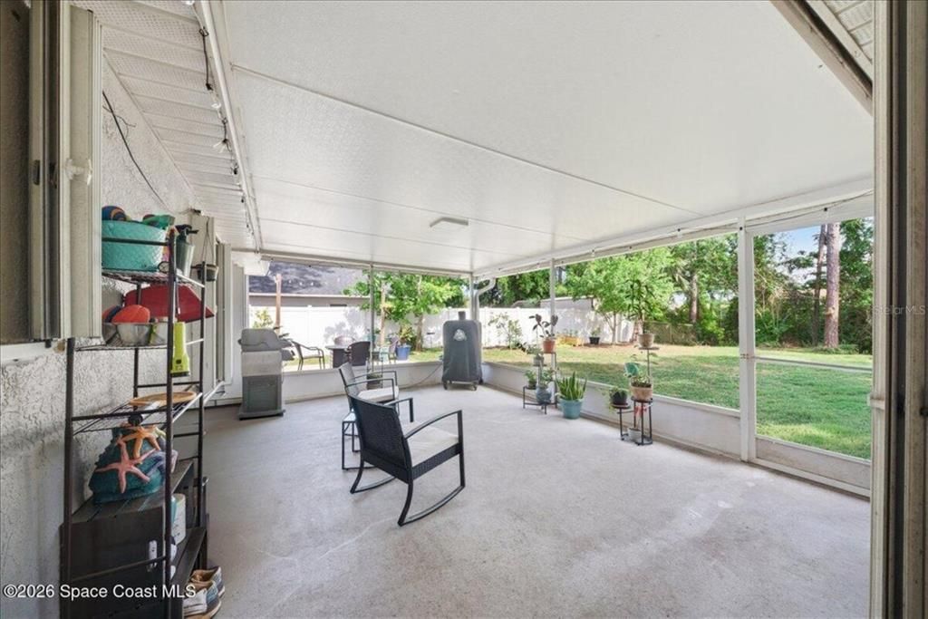 Activo con contrato: $344,000 (3 camas, 2 baños, 1352 Pies cuadrados)