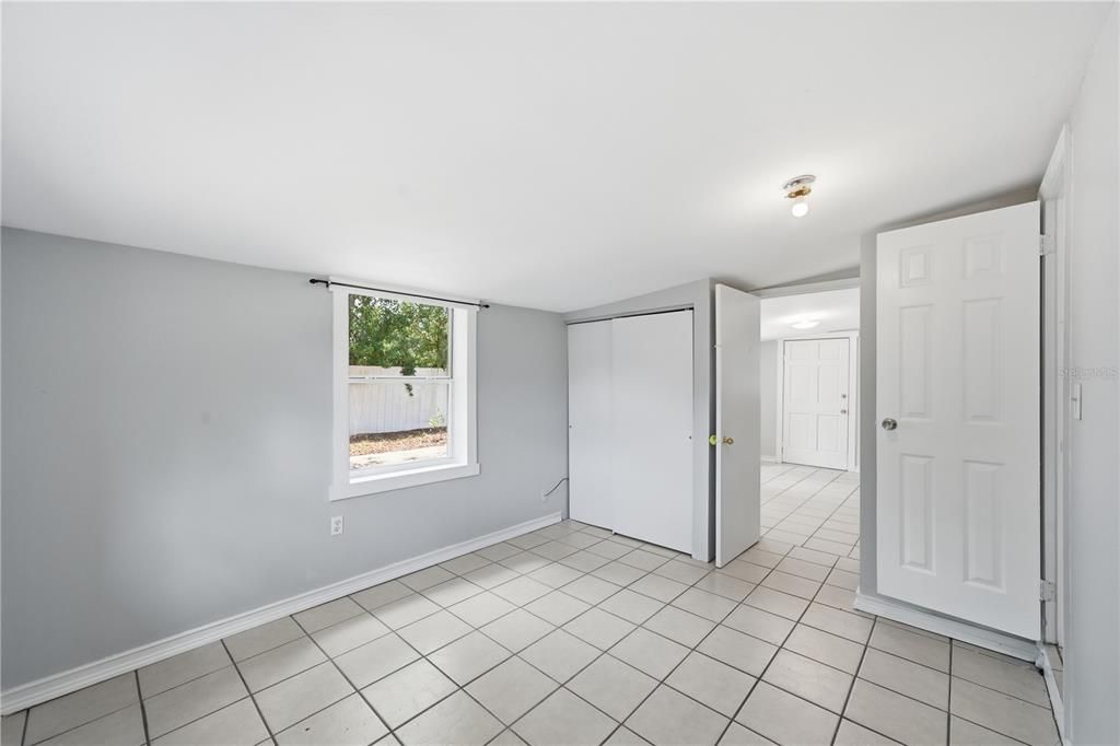 Activo con contrato: $230,000 (3 camas, 2 baños, 1116 Pies cuadrados)