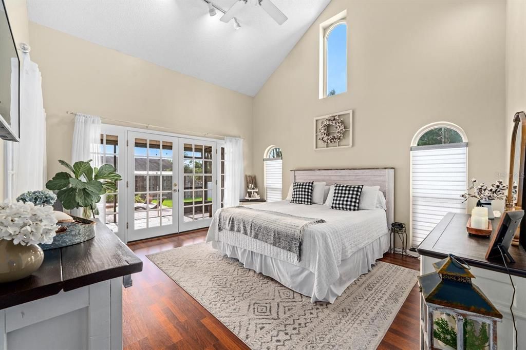 Active With Contract: $489,900 (3 beds, 2 baths, 2394 Square Feet)