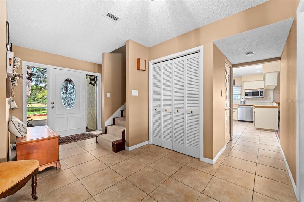 Active With Contract: $489,900 (3 beds, 2 baths, 2394 Square Feet)