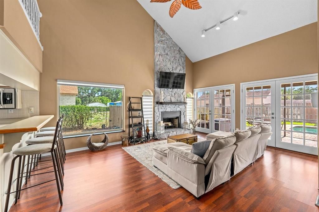 Active With Contract: $489,900 (3 beds, 2 baths, 2394 Square Feet)