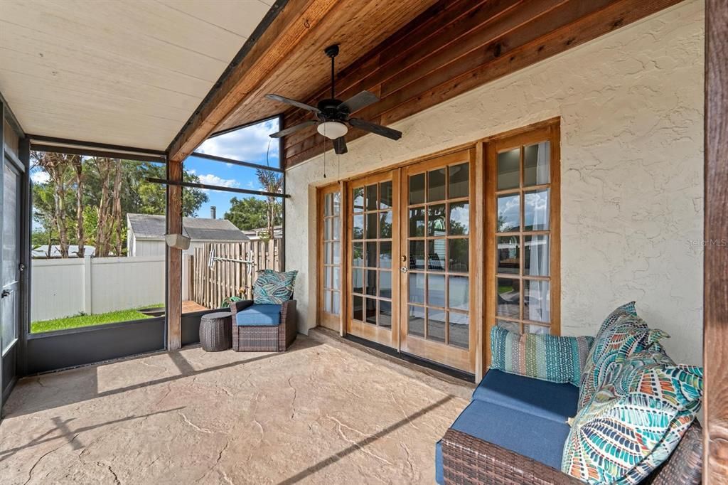 Active With Contract: $489,900 (3 beds, 2 baths, 2394 Square Feet)