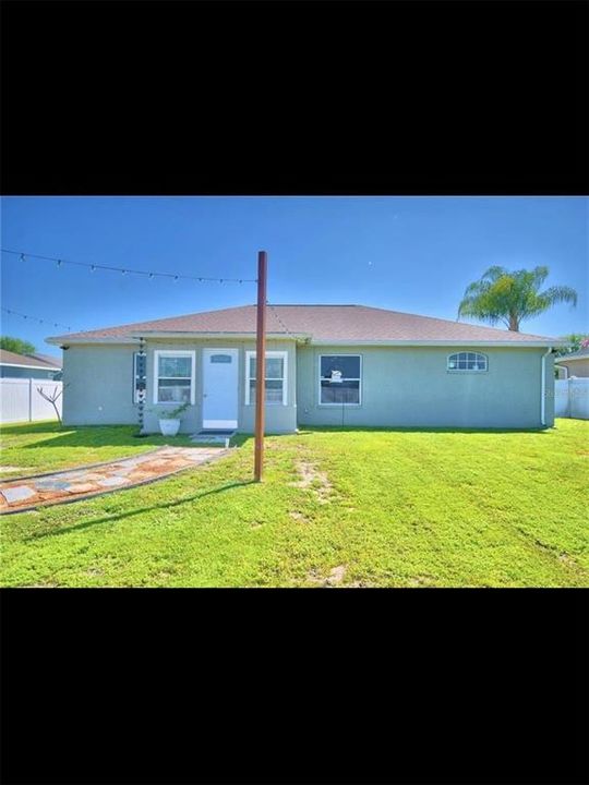 For Sale: $310,000 (3 beds, 2 baths, 1460 Square Feet)