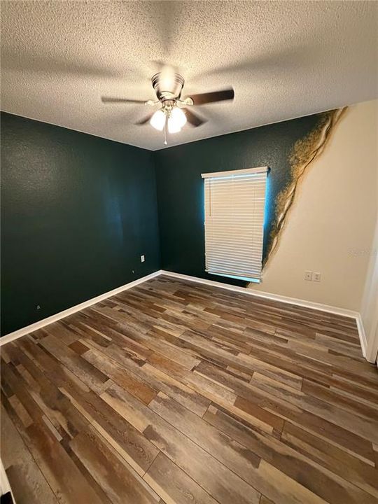 For Sale: $310,000 (3 beds, 2 baths, 1460 Square Feet)