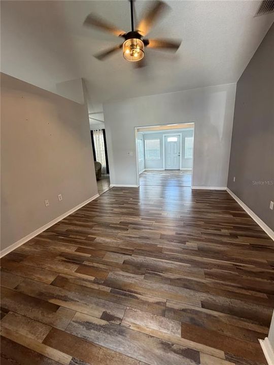 For Sale: $310,000 (3 beds, 2 baths, 1460 Square Feet)