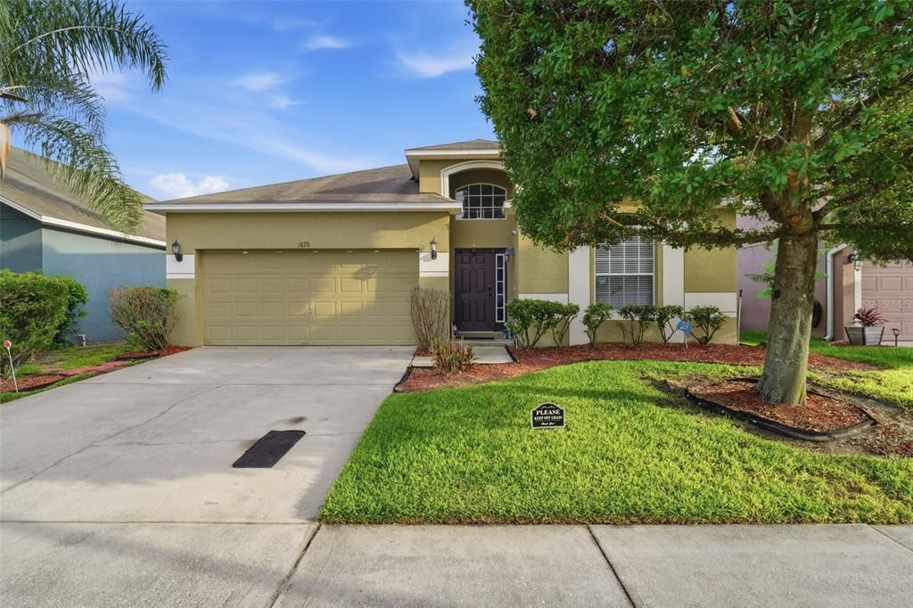For Sale: $415,000 (4 beds, 2 baths, 1960 Square Feet)