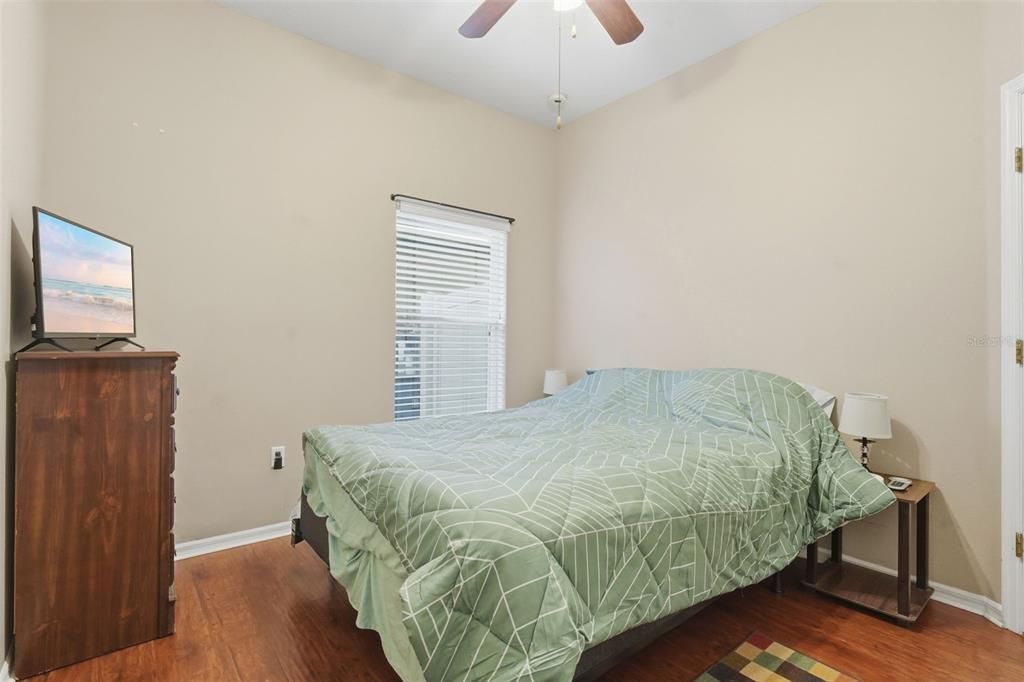 For Sale: $415,000 (4 beds, 2 baths, 1960 Square Feet)
