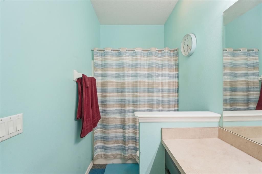 For Sale: $415,000 (4 beds, 2 baths, 1960 Square Feet)