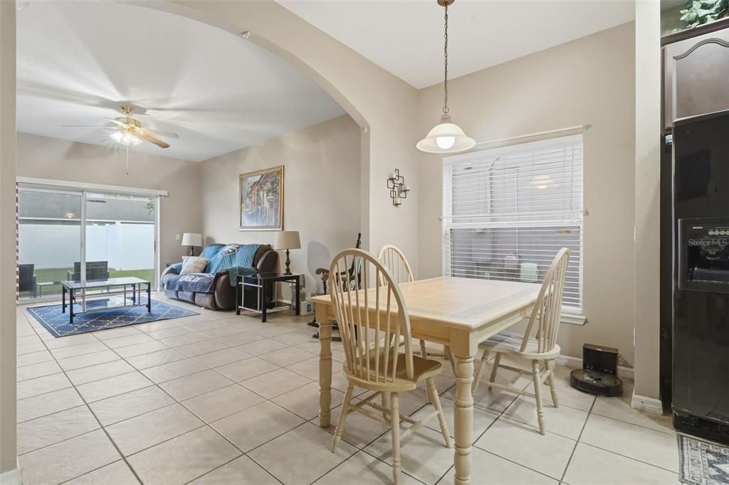 For Sale: $415,000 (4 beds, 2 baths, 1960 Square Feet)