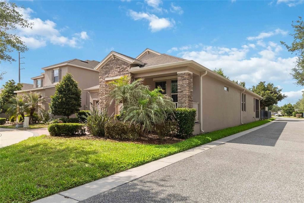 En Venta: $574,990 (3 camas, 3 baños, 2040 Pies cuadrados)