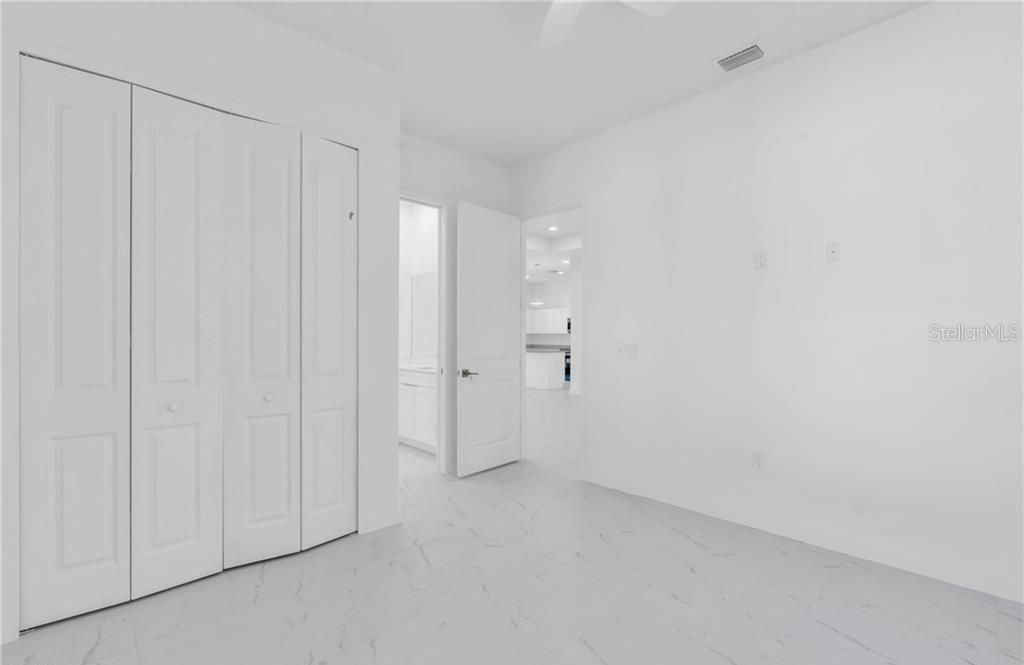 En Venta: $420,000 (4 camas, 3 baños, 1904 Pies cuadrados)