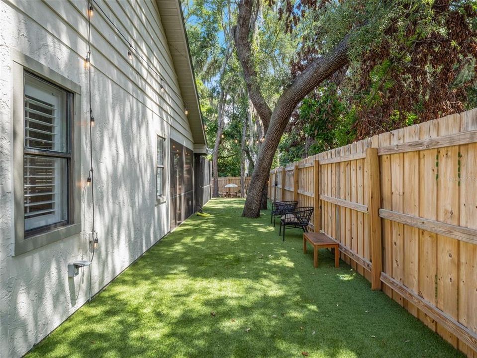 En Venta: $650,000 (4 camas, 2 baños, 2398 Pies cuadrados)