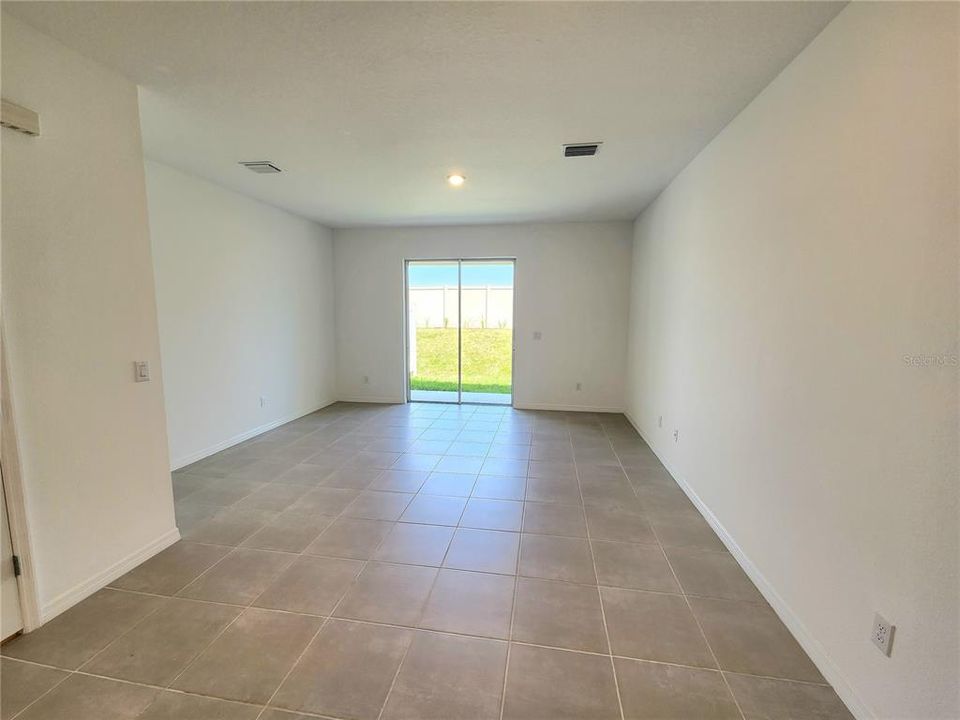 For Rent: $1,800 (2 beds, 2 baths, 1120 Square Feet)