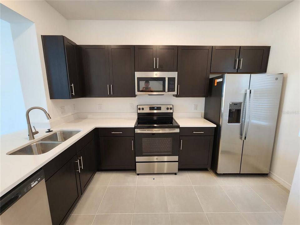 For Rent: $1,800 (2 beds, 2 baths, 1120 Square Feet)