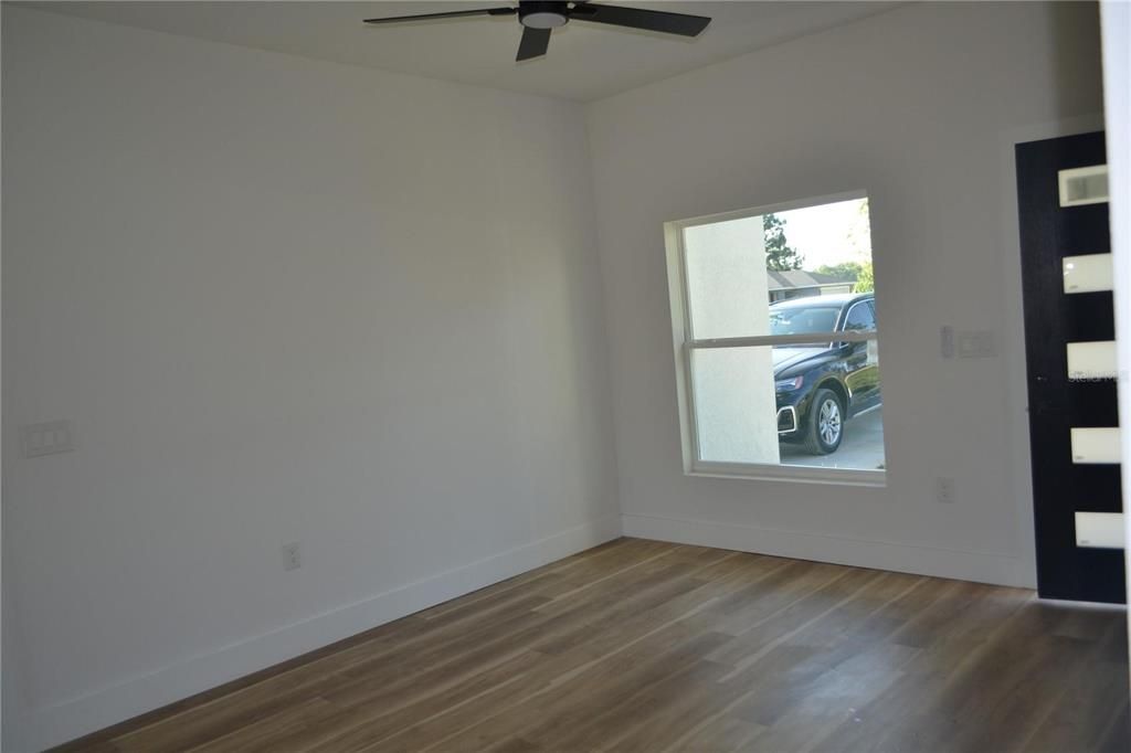 En Renta: $1,750 (3 camas, 2 baños, 1270.46 Pies cuadrados)