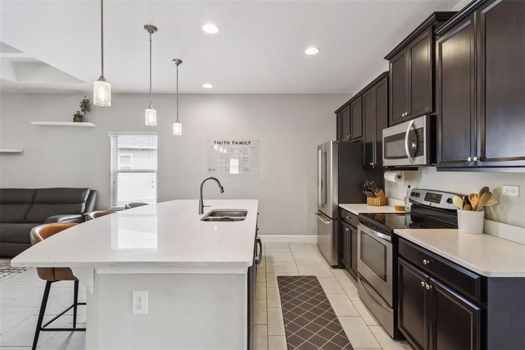 For Sale: $440,000 (4 beds, 3 baths, 2369 Square Feet)