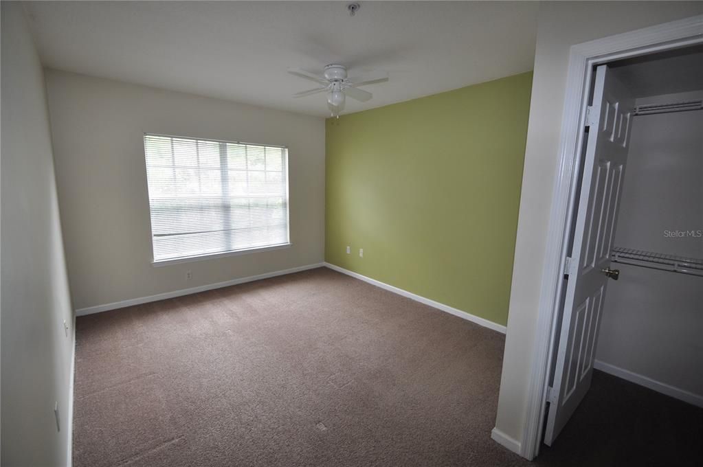 For Sale: $230,000 (2 beds, 2 baths, 1013 Square Feet)