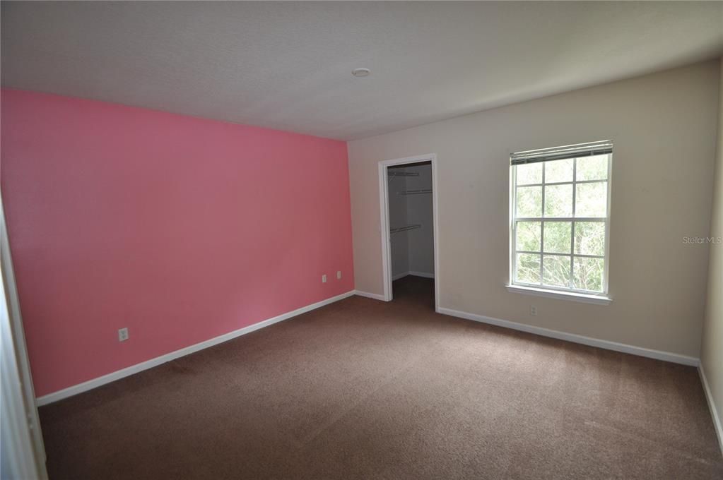 For Sale: $230,000 (2 beds, 2 baths, 1013 Square Feet)