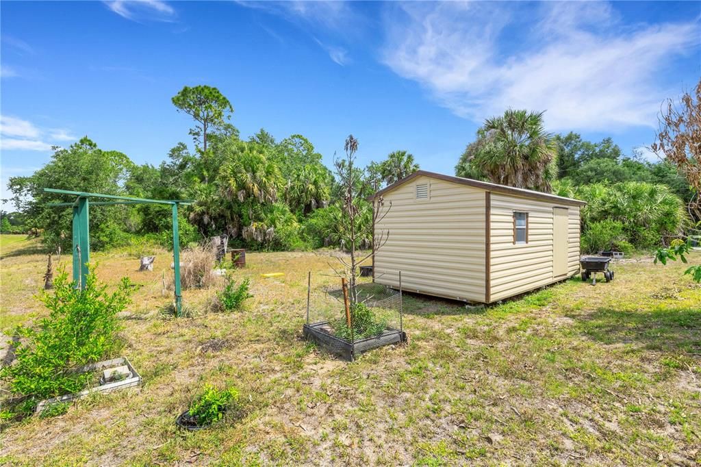 Activo con contrato: $369,000 (3 camas, 2 baños, 1728 Pies cuadrados)