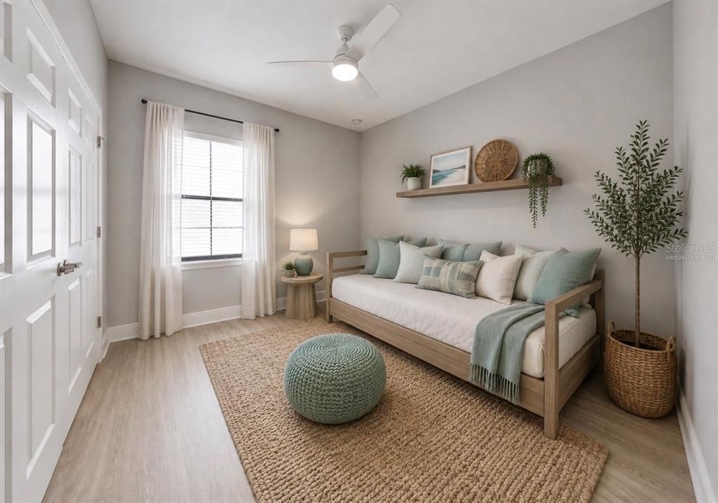 Activo con contrato: $525,000 (4 camas, 2 baños, 2128 Pies cuadrados)