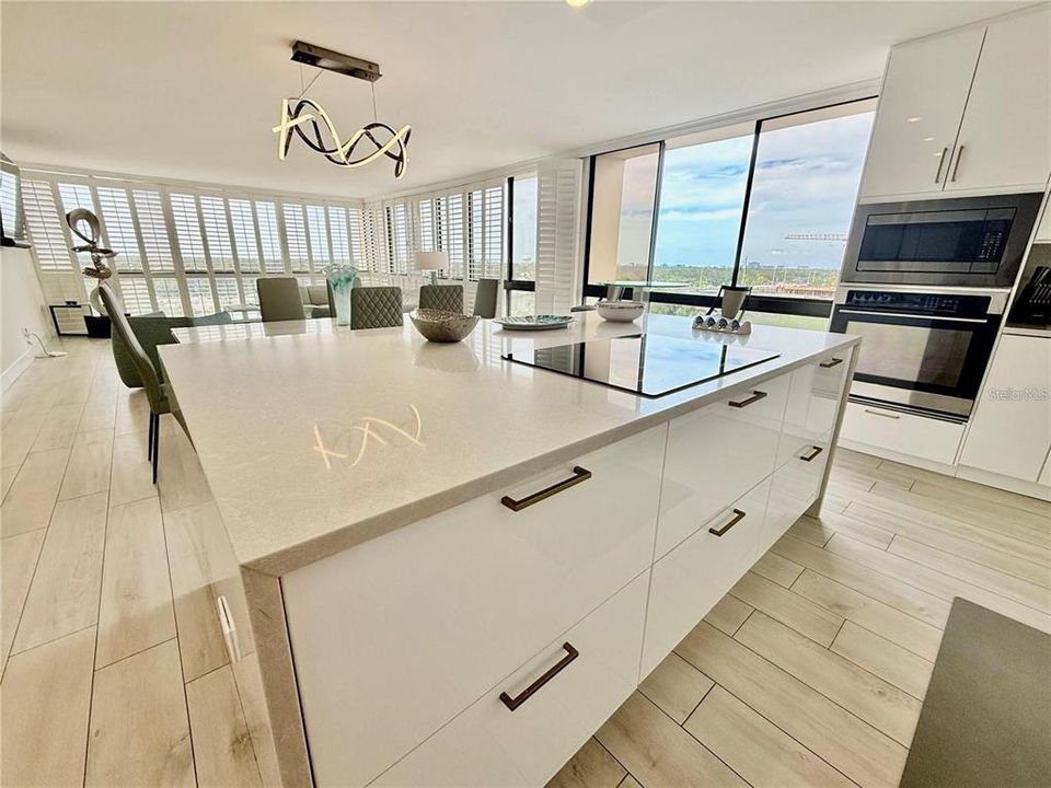 For Rent: $6,000 (3 beds, 3 baths, 1996 Square Feet)