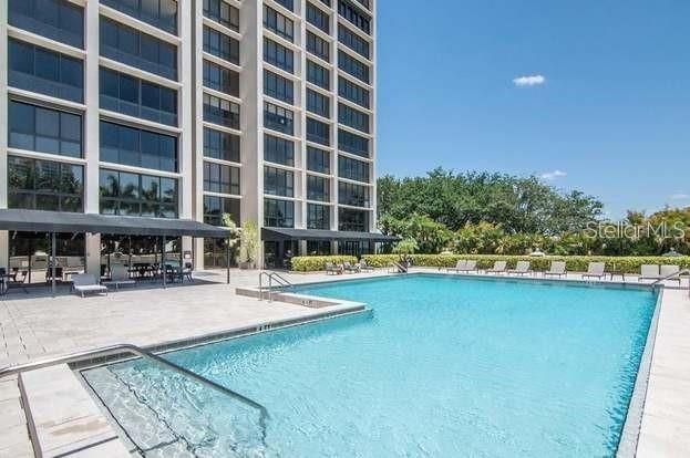 For Rent: $6,000 (3 beds, 3 baths, 1996 Square Feet)
