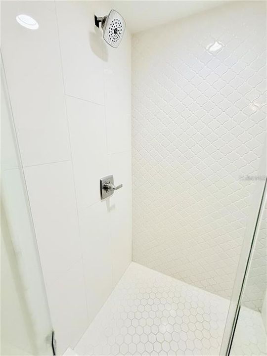 For Rent: $6,000 (3 beds, 3 baths, 1996 Square Feet)