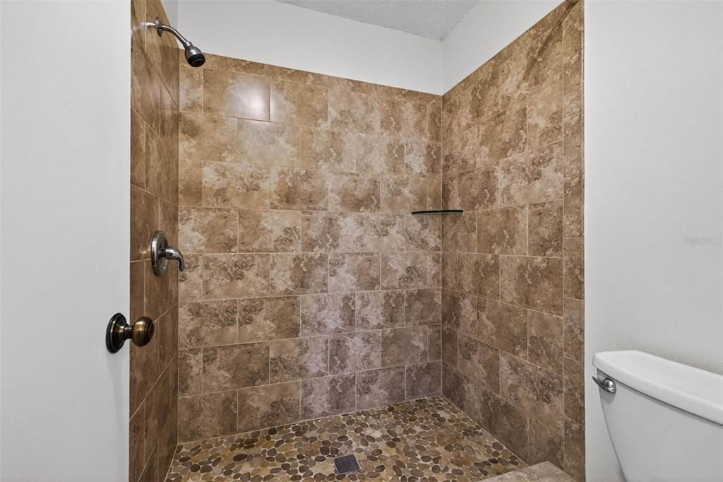 В аренду: $3,200 (2 спален, 2 ванн, 1210 Квадратных фут)