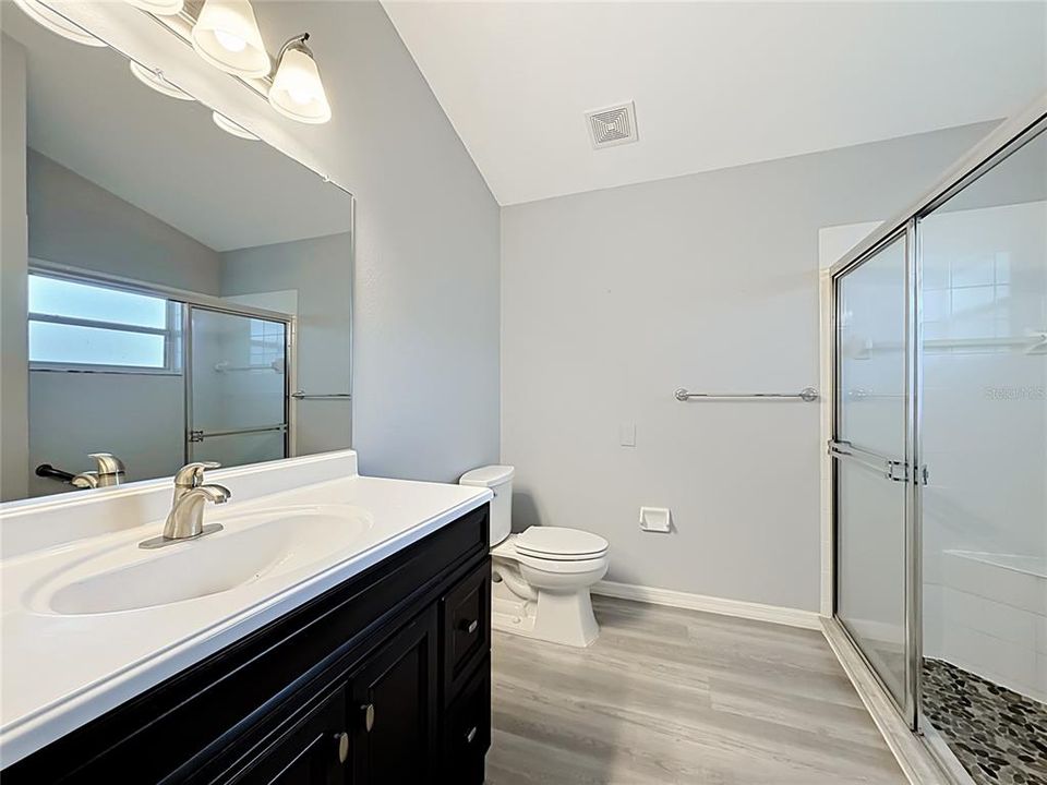 En Venta: $335,000 (2 camas, 2 baños, 1679 Pies cuadrados)