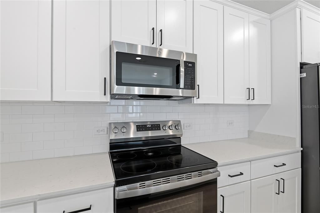 For Sale: $336,464 (4 beds, 3 baths, 1810 Square Feet)