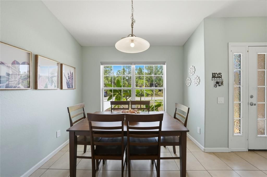 Activo con contrato: $259,900 (3 camas, 2 baños, 1322 Pies cuadrados)
