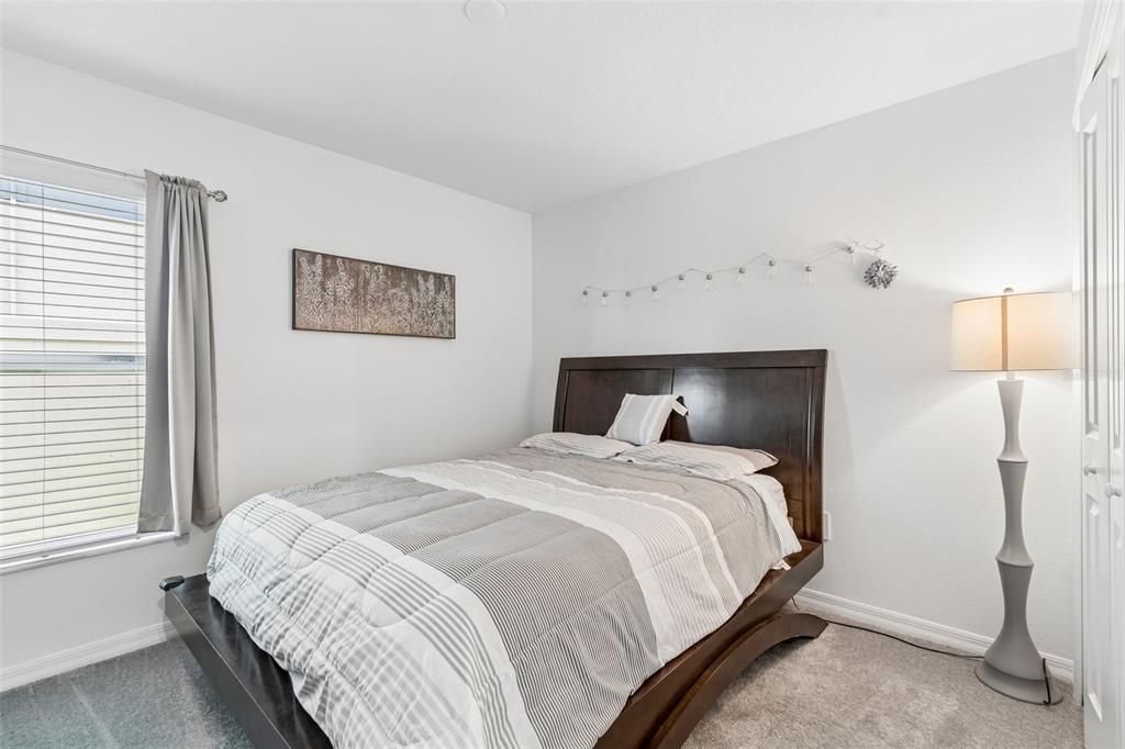 For Sale: $329,900 (3 beds, 2 baths, 1451 Square Feet)